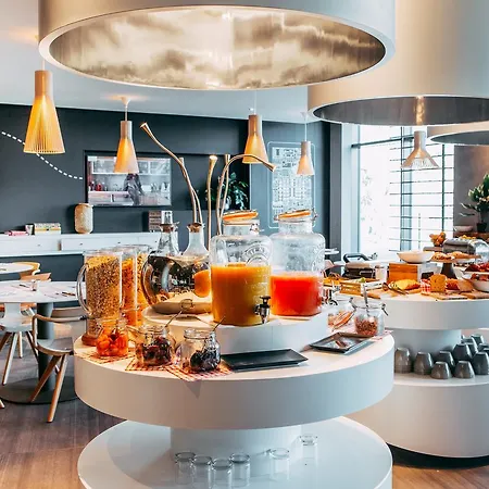 Novotel Paris Coeur D'orly Airport מלון אורלי